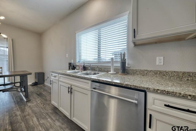 306 Ruffin Road, Mabank, TX 75147