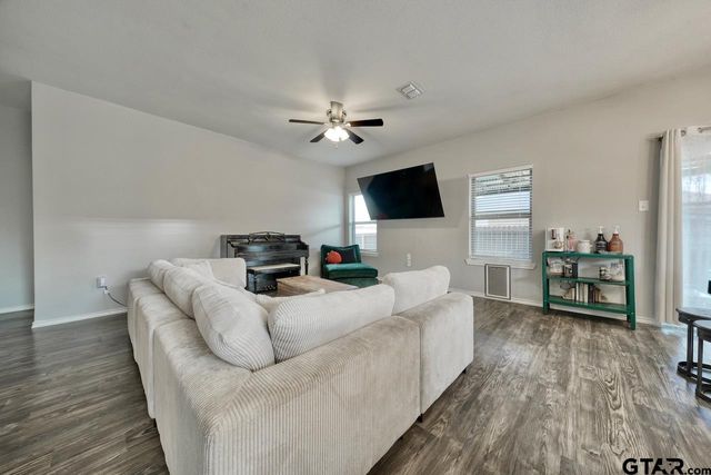 306 Ruffin Road, Mabank, TX 75147