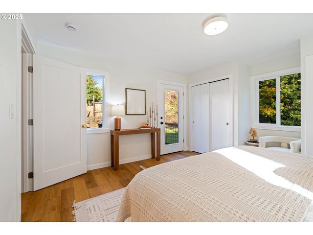 646 Se OAK St, White Salmon, WA 98672