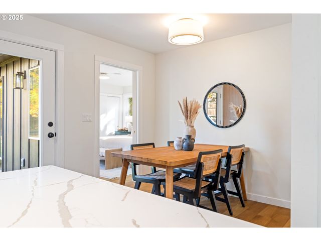 646 Se OAK St, White Salmon, WA 98672