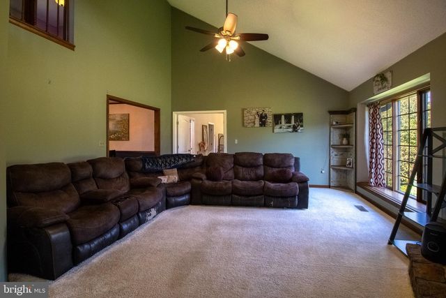 21 MIRANDA CT, Martinsburg, WV 25403