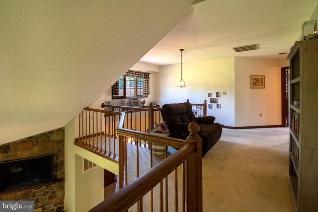 21 MIRANDA CT, Martinsburg, WV 25403