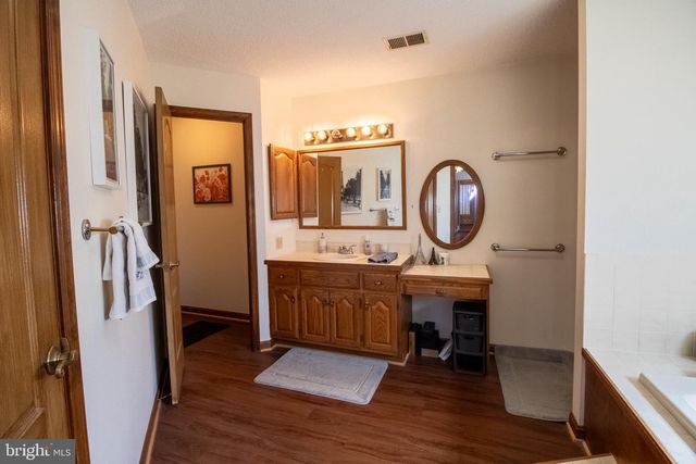 21 MIRANDA CT, Martinsburg, WV 25403