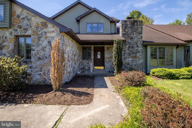 21 MIRANDA CT, Martinsburg, WV 25403