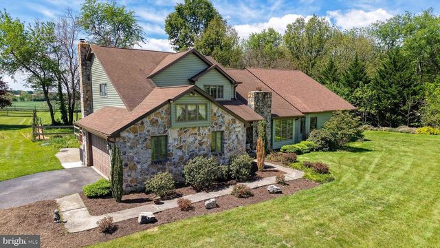 21 MIRANDA CT, Martinsburg, WV 25403