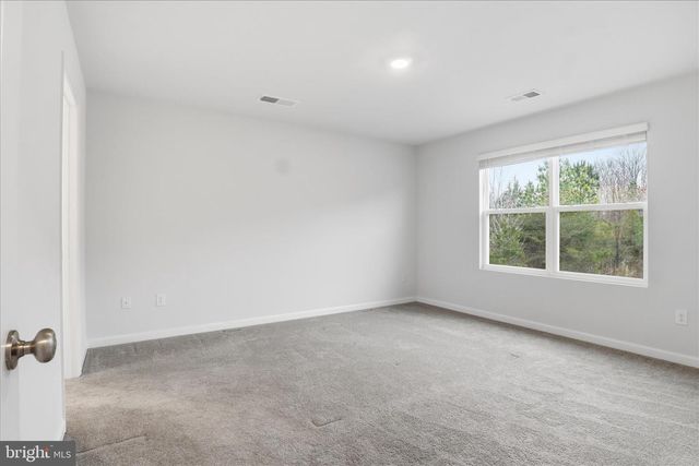 6619 SACAGAWEA ST, Ruther Glen, VA 22546