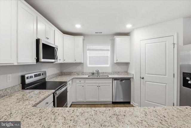 6619 SACAGAWEA ST, Ruther Glen, VA 22546