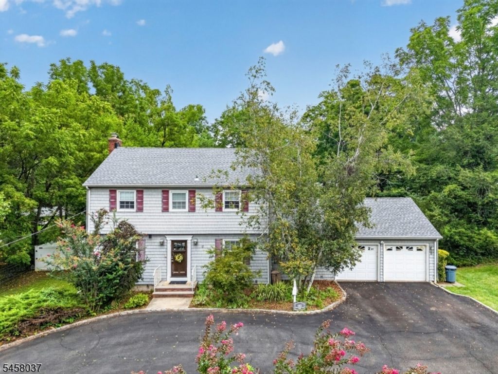 162 W Hobart Gap Rd, Livingston Twp., NJ 07039 — photo 3