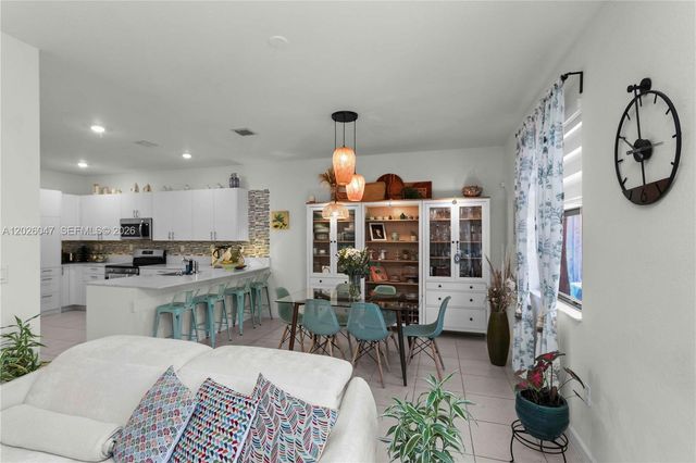 12862 SW 231st St, Miami, FL 33170
