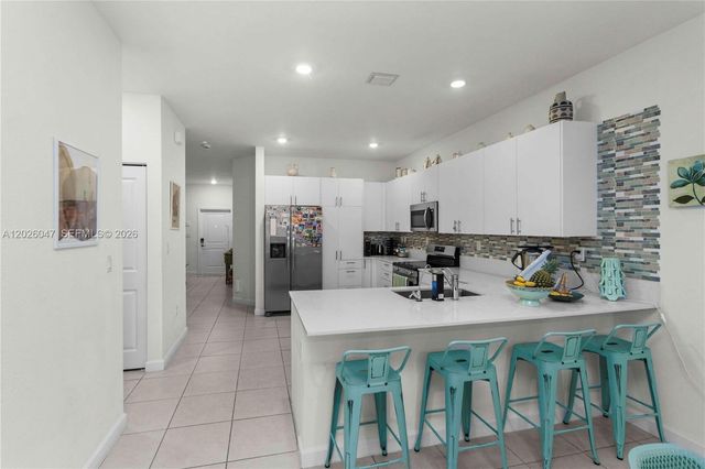 12862 SW 231st St, Miami, FL 33170