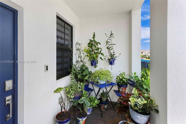 12862 SW 231st St, Miami, FL 33170