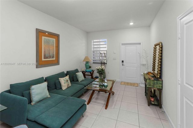 12862 SW 231st St, Miami, FL 33170