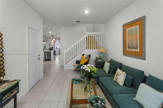 12862 SW 231st St, Miami, FL 33170