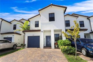 12862 SW 231st St, Miami, FL 33170