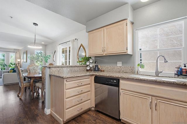 18650 Caminito Cantilena 296, San Diego, CA 92128