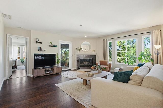 18650 Caminito Cantilena 296, San Diego, CA 92128