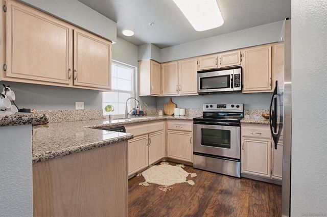 18650 Caminito Cantilena 296, San Diego, CA 92128