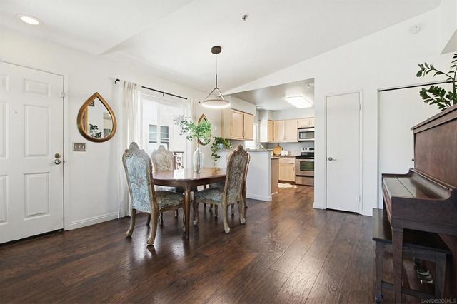 18650 Caminito Cantilena 296, San Diego, CA 92128