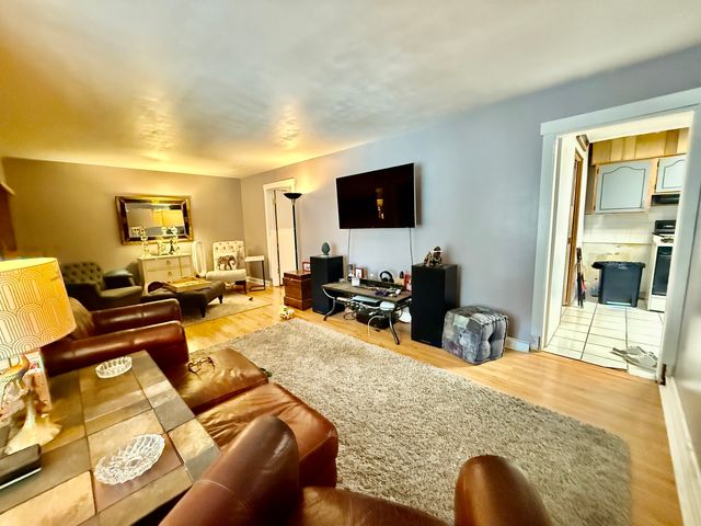 2118 Fairfield Avenue, Melrose Park, IL 60164