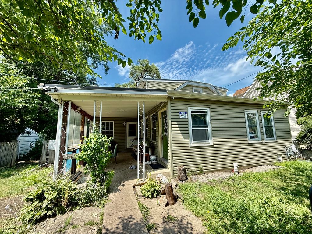 2118 Fairfield Avenue, Melrose Park, IL 60164