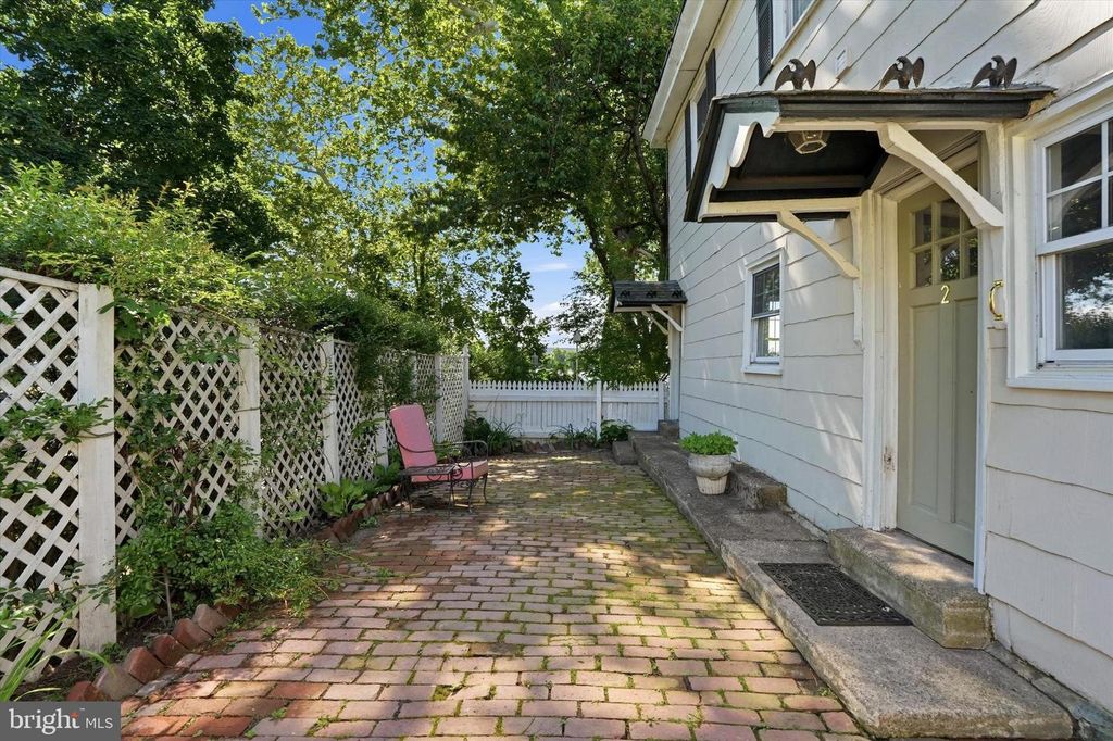 7015 RIVERVIEW AVE, Bristol, PA 19007