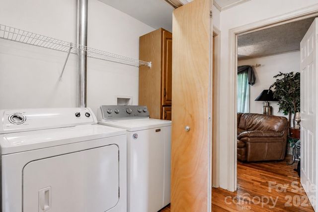4 Brad Street, Asheville, NC 28803