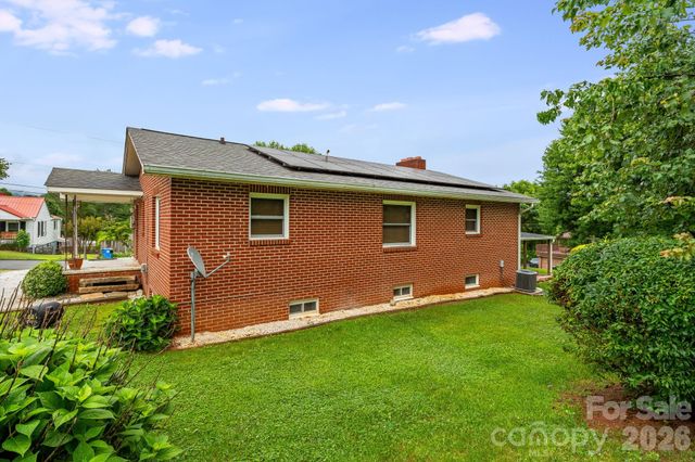 4 Brad Street, Asheville, NC 28803