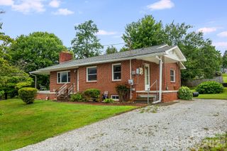 4 Brad Street, Asheville, NC 28803