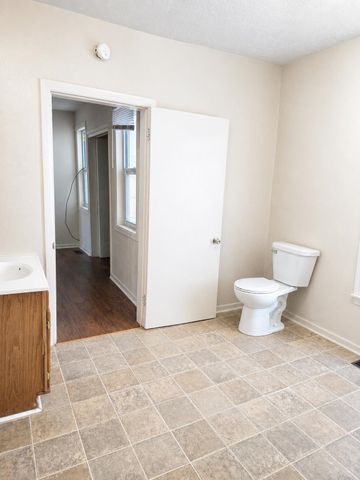 314 S 9th, Salina, KS 67401