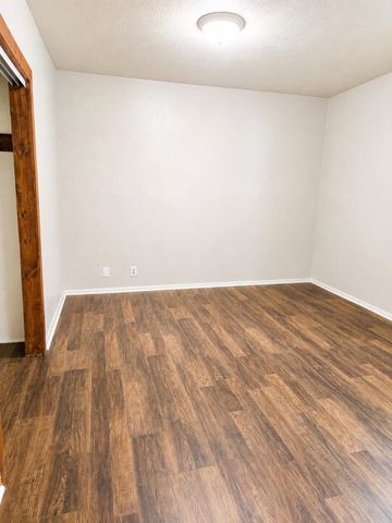 314 S 9th, Salina, KS 67401