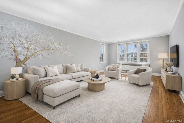 949 Palmer 3H, Bronxville, NY 10708