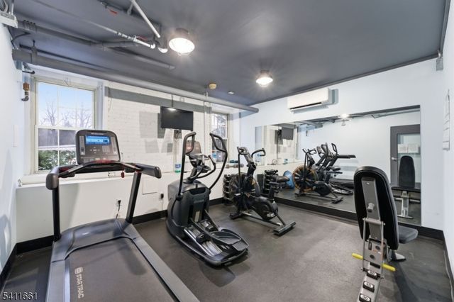 133 Summit Ave 16, Summit City, NJ 07901