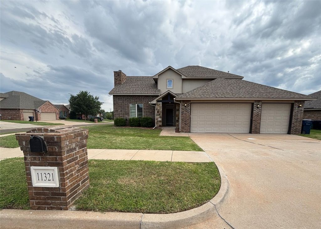 11321 NW 102nd Street, Yukon, OK 73099