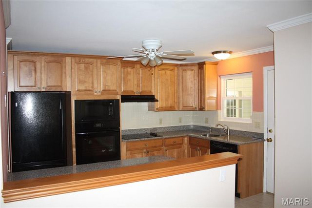 1060 Preakness Lane, Florissant, MO 63033