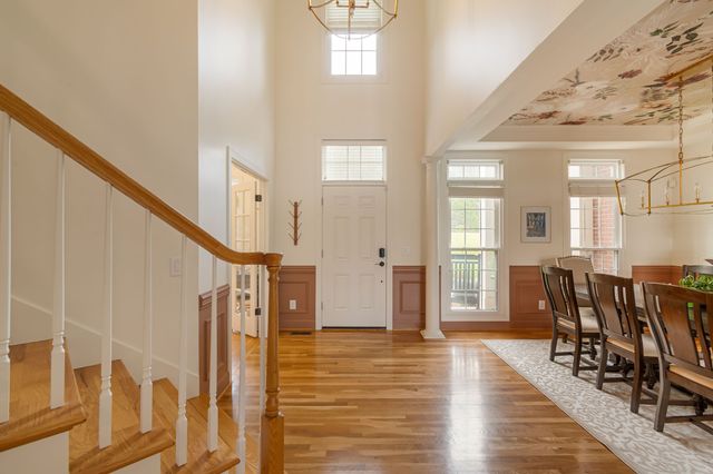 243 Spencer Creek Rd, Franklin, TN 37069