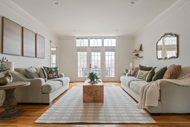 243 Spencer Creek Rd, Franklin, TN 37069