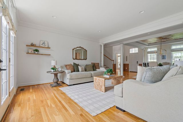 243 Spencer Creek Rd, Franklin, TN 37069