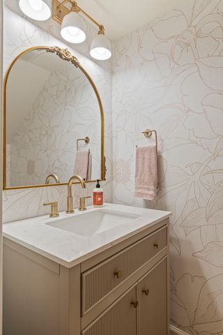 243 Spencer Creek Rd, Franklin, TN 37069