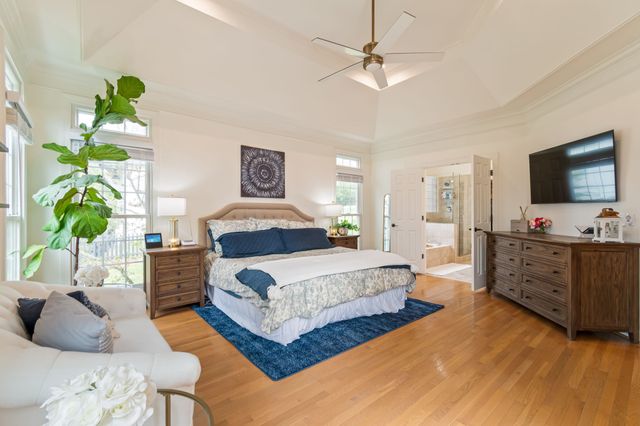 243 Spencer Creek Rd, Franklin, TN 37069