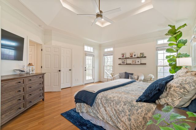 243 Spencer Creek Rd, Franklin, TN 37069