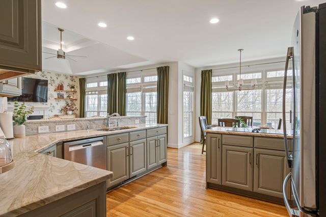 243 Spencer Creek Rd, Franklin, TN 37069