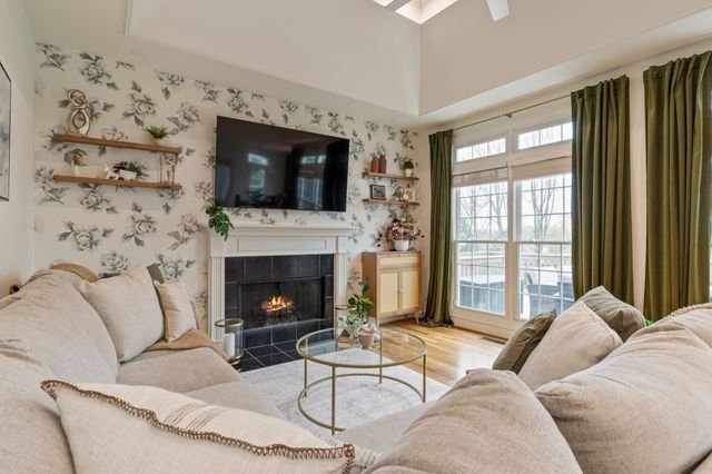 243 Spencer Creek Rd, Franklin, TN 37069