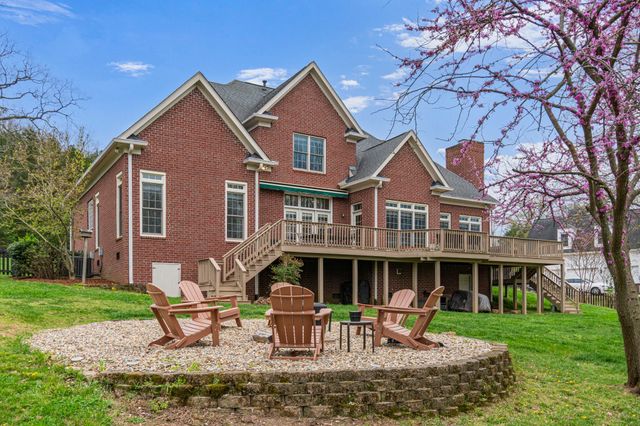 243 Spencer Creek Rd, Franklin, TN 37069