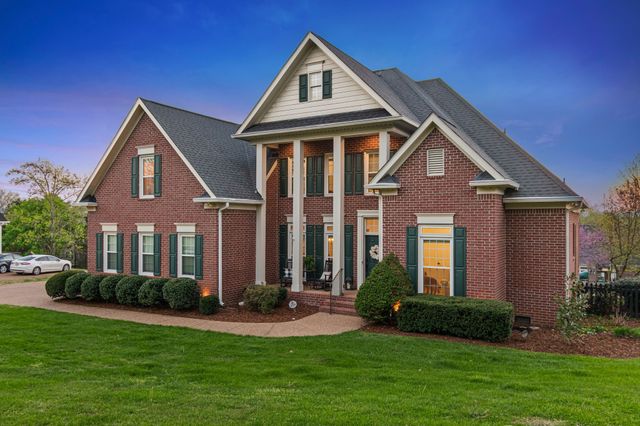 243 Spencer Creek Rd, Franklin, TN 37069