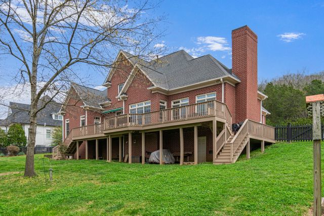 243 Spencer Creek Rd, Franklin, TN 37069