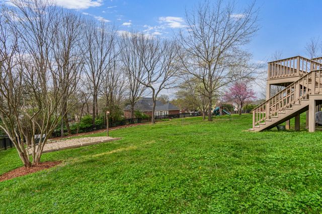 243 Spencer Creek Rd, Franklin, TN 37069