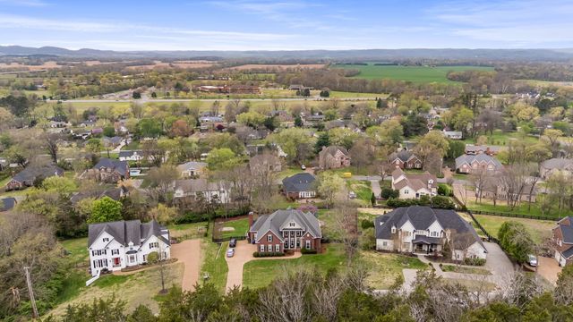 243 Spencer Creek Rd, Franklin, TN 37069