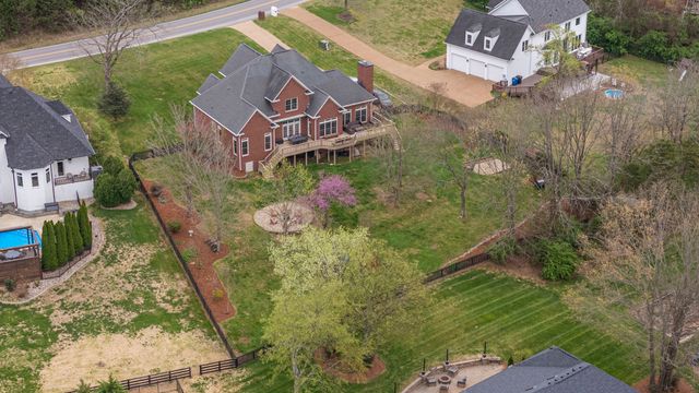 243 Spencer Creek Rd, Franklin, TN 37069