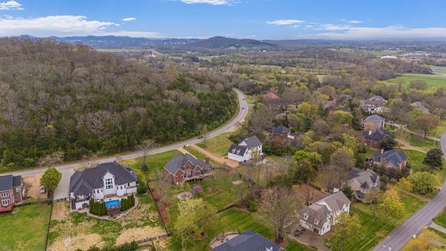 243 Spencer Creek Rd, Franklin, TN 37069
