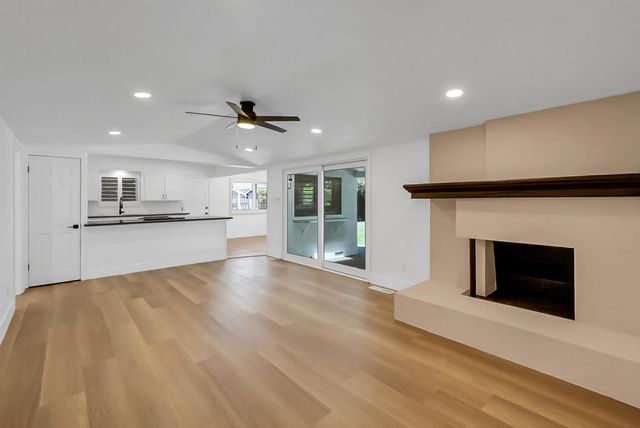 6908 Arrowwood Dr, Riverbank, CA 95367